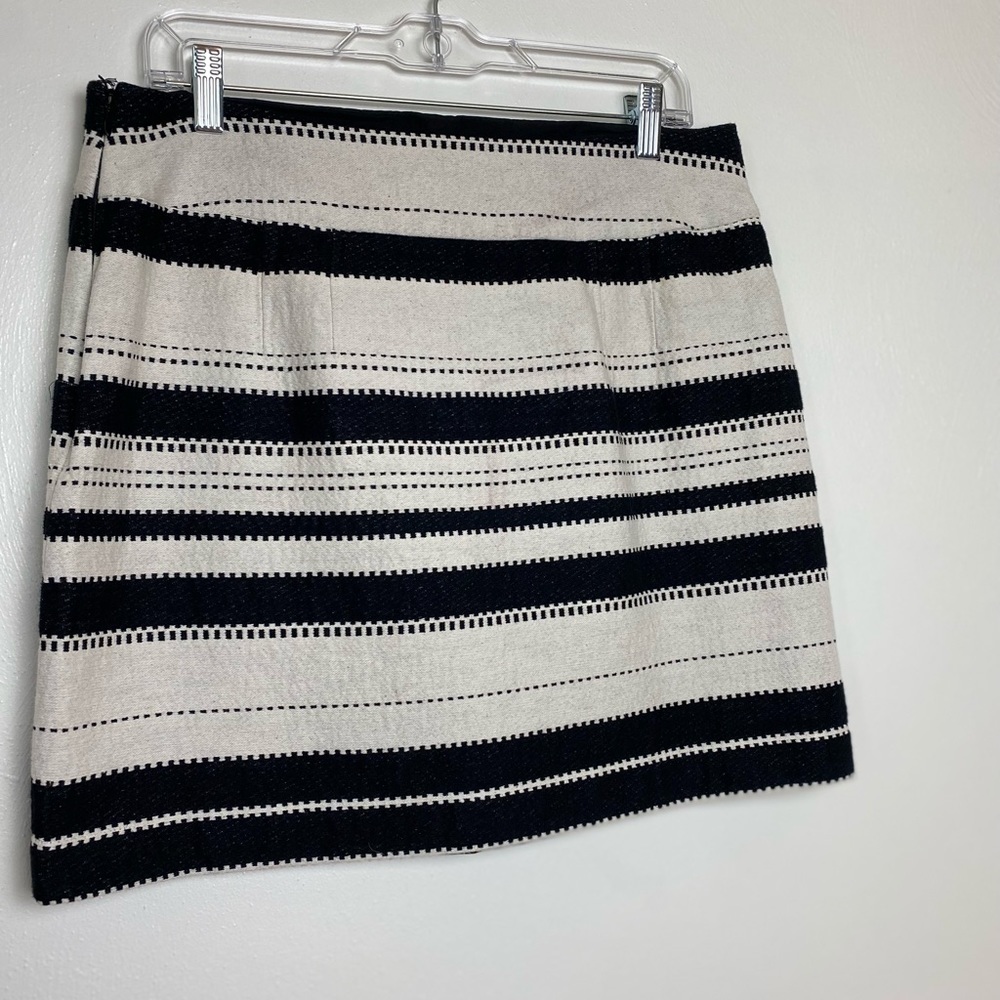 Mini Skirt. Loft Black/White. Sz. 10.